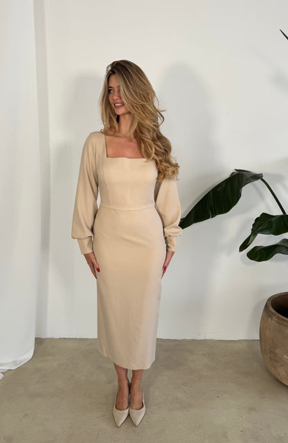 Creamy Dress in Midi