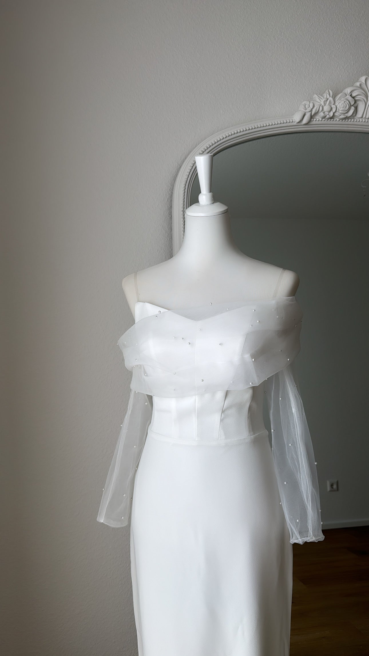 Inci Dress in White