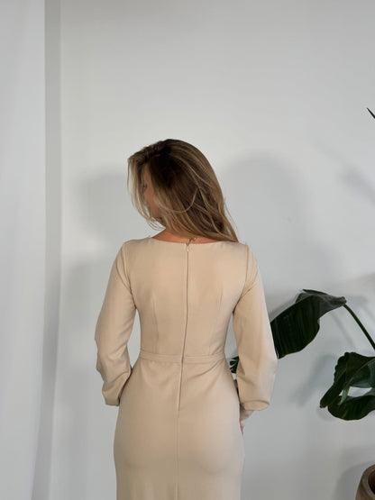 Creamy Dress in Midi